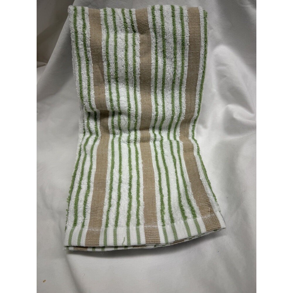 Kitchen Towel Set Of 2 With Love And Football NWT-NFL Decor-Football Season Home - Picture 2 of 6